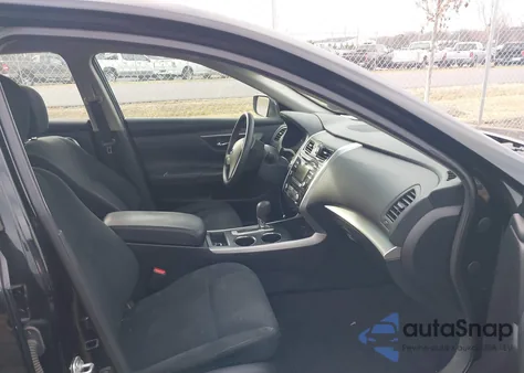 2015 Nissan Altima 2.5 S z USA, uszkodzony, nr VIN 1N4AL3AP6FC598729